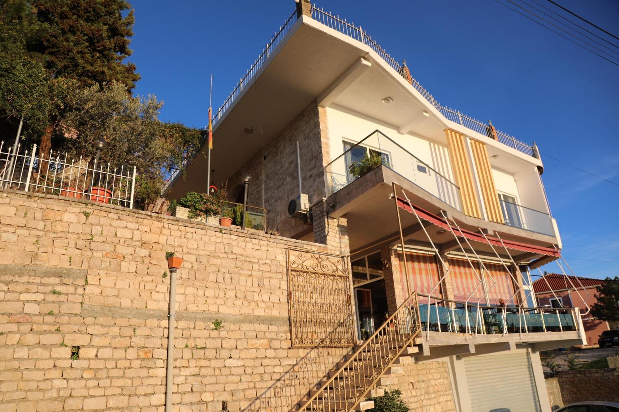 Hotel Pamja E Qyteteve Krujë Exterior foto